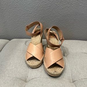 Brand New Nude Tory Burch Sandals